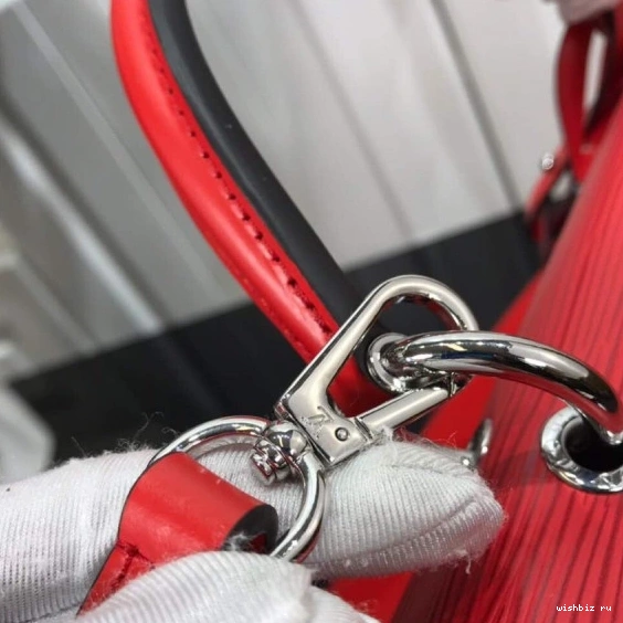 WIS GRENELLE VUITTON PM LOUIS 0128